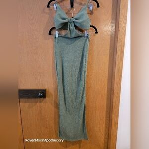 Long Green Halter Style Top Dress XS